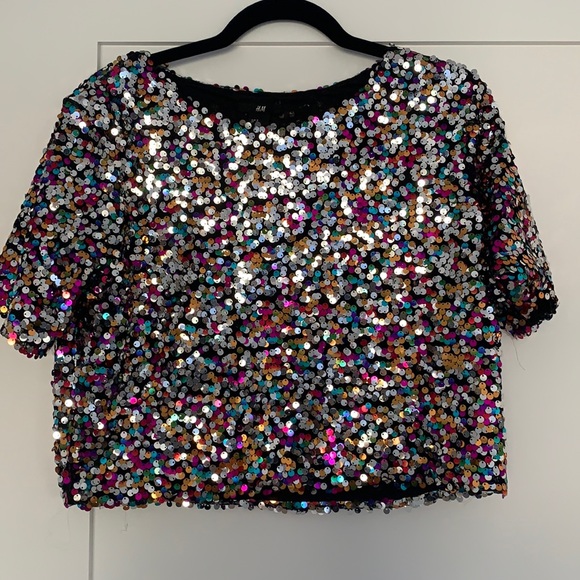Crop sequins top